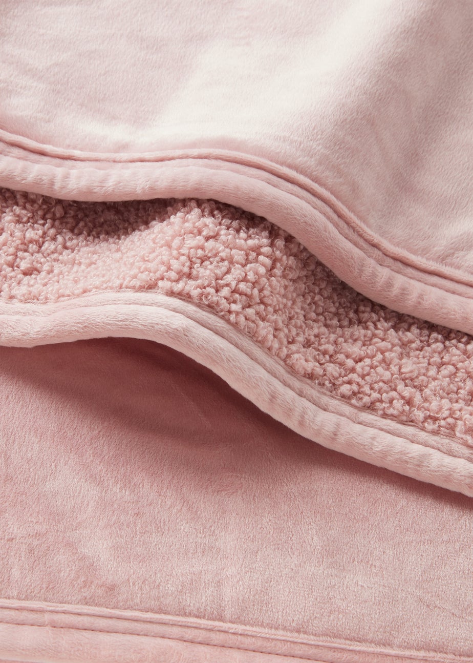 Pink Boucle Bedspread (200cm x 220cm)