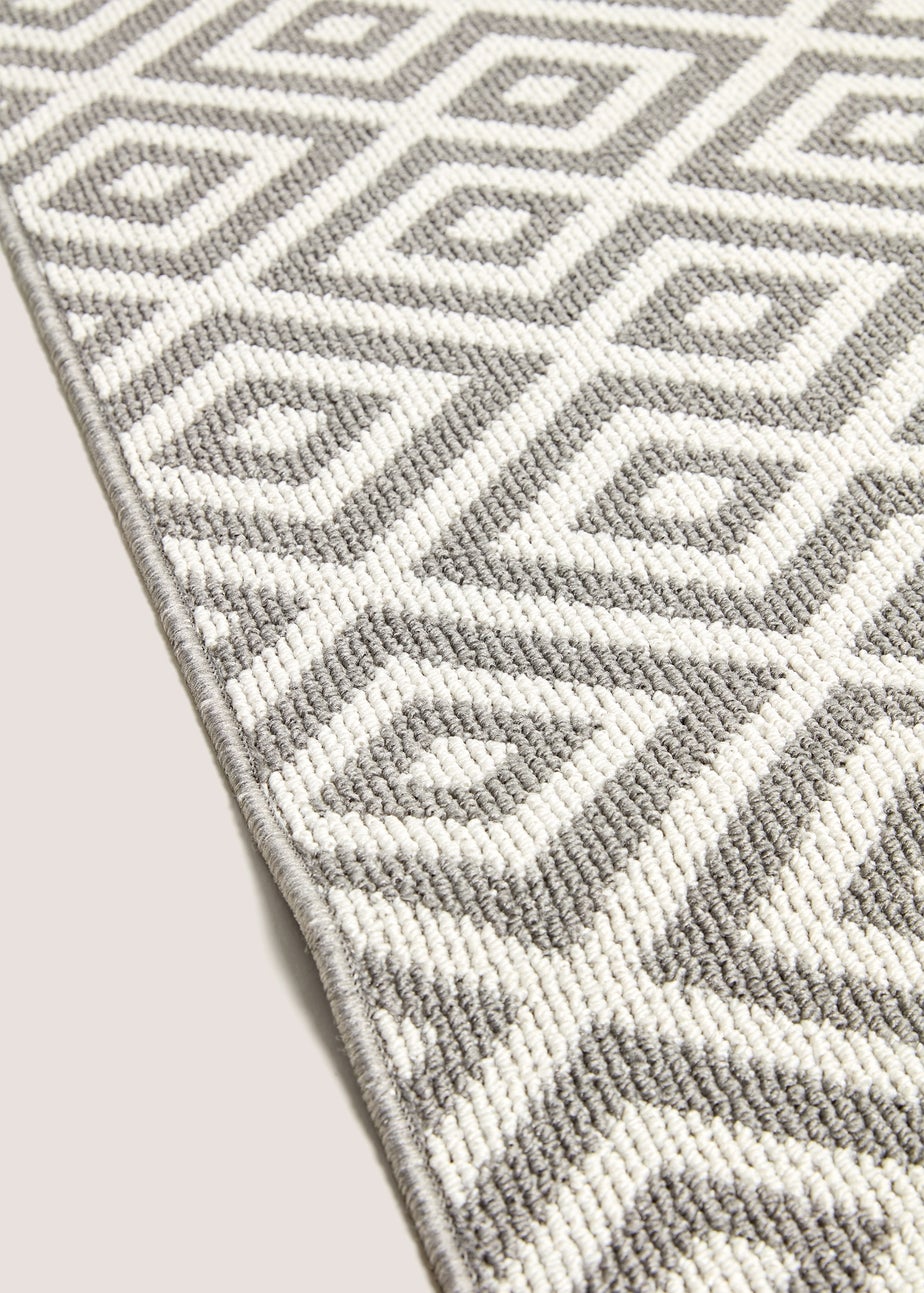 Silver Geometric Runner