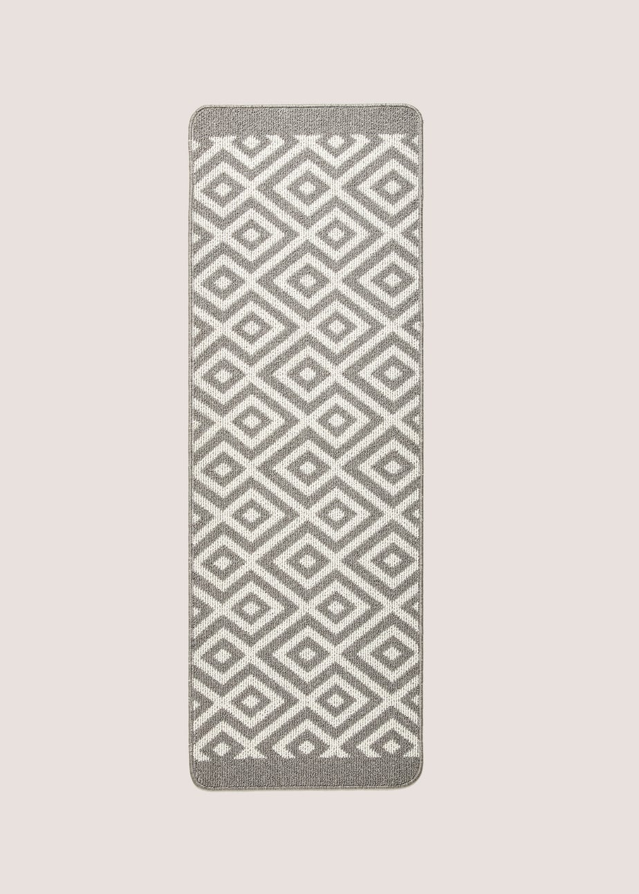 Silver Geometric Runner