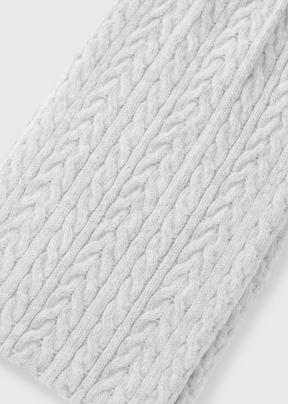 Grey Cable Knit Scarf