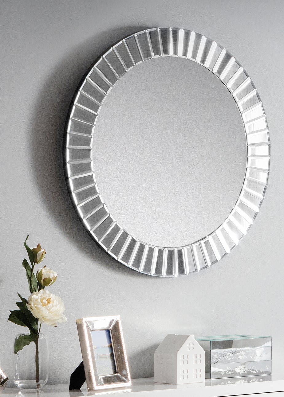 Julian Bowen Sonata Small Round Wall Mirror (60 x 60 x 2cm)
