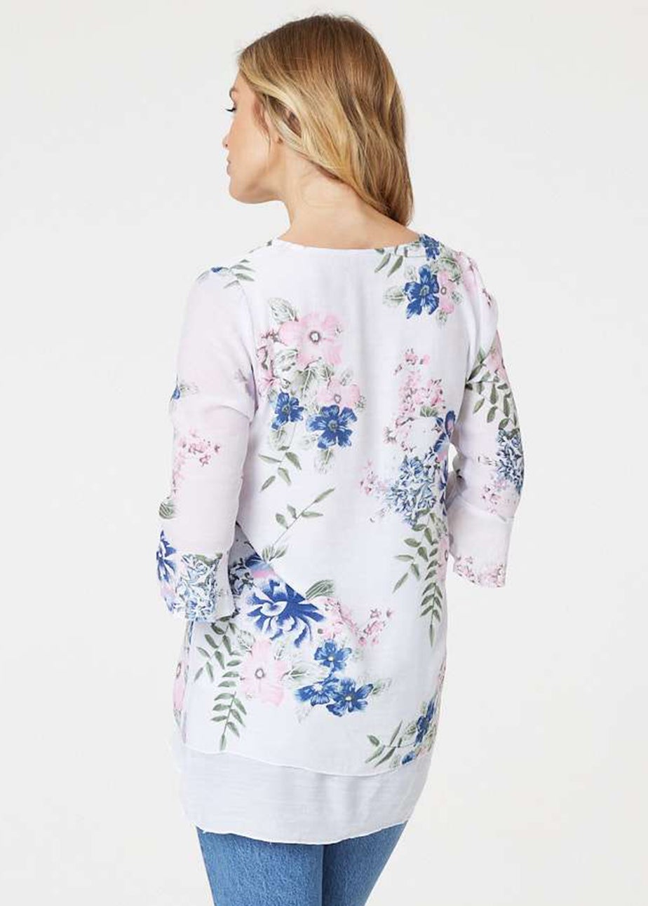 Izabel London Pink Floral 3/4 Flare Sleeve Curve Hem Top