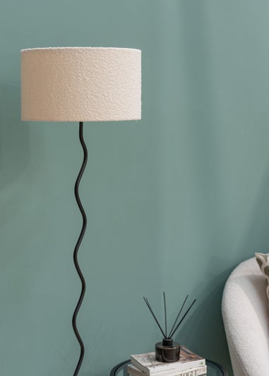 ValueLights Wiggle Black Metal Floor Lamp Cream Boucle Shade (151cm x 35cm)