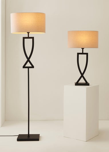 ValueLights Katniss Black Metal FLoor Lamp (145.5cm x 40cm x 25cm)