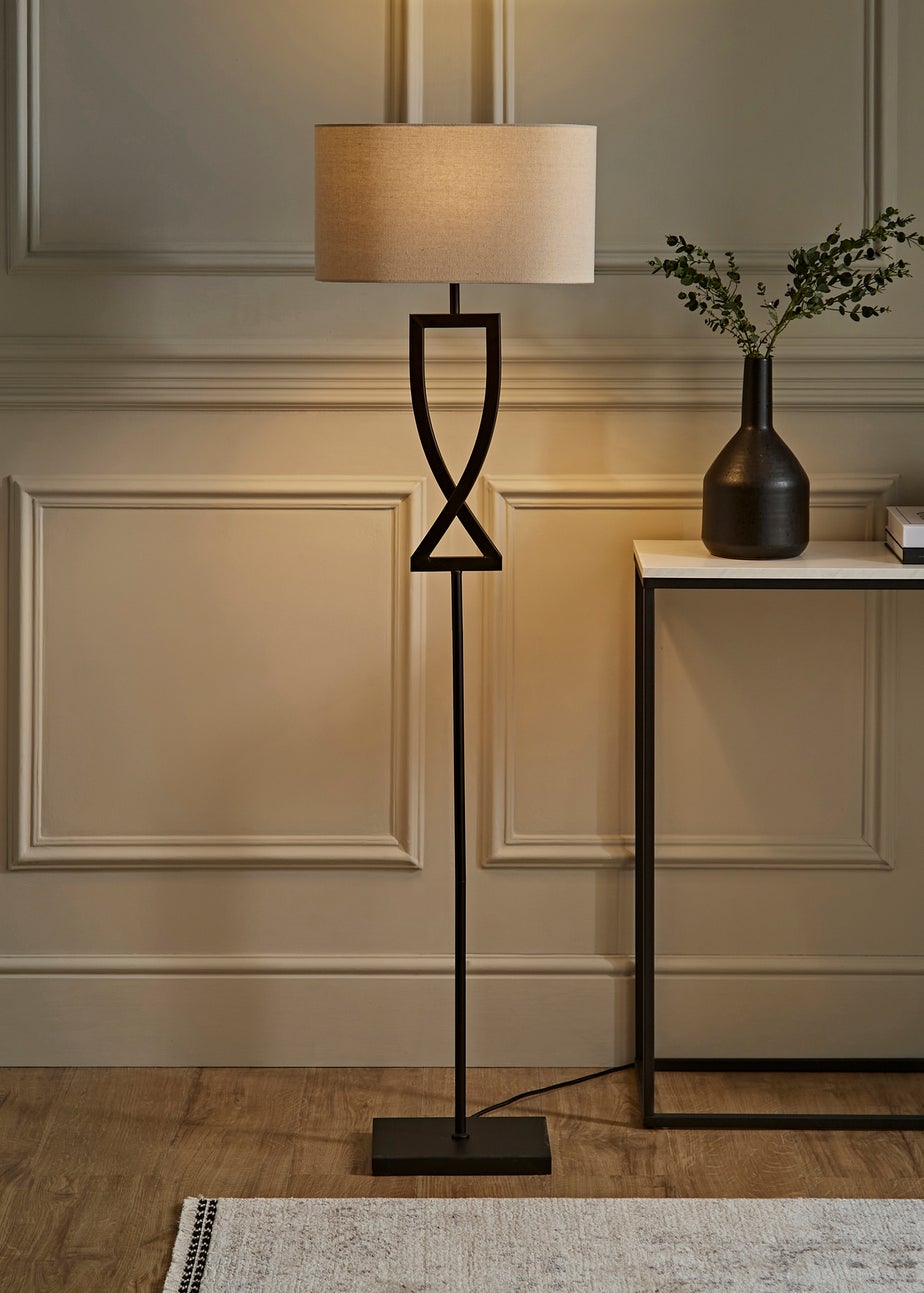 ValueLights Katniss Black Metal FLoor Lamp (145.5cm x 40cm x 25cm)