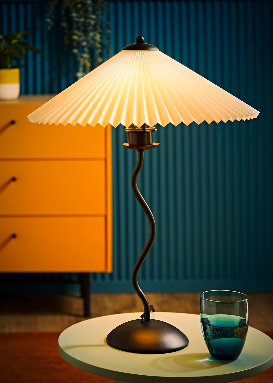 ValueLights Wiggle Black Metal Table Lamp Origami Shade (50cm x 44cm x 44cm)