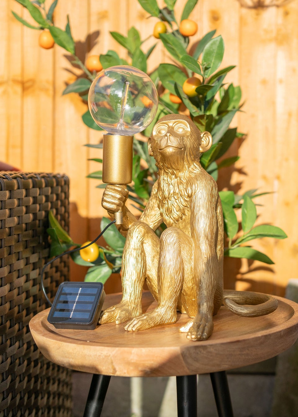 ValueLights Gold George Solar Light