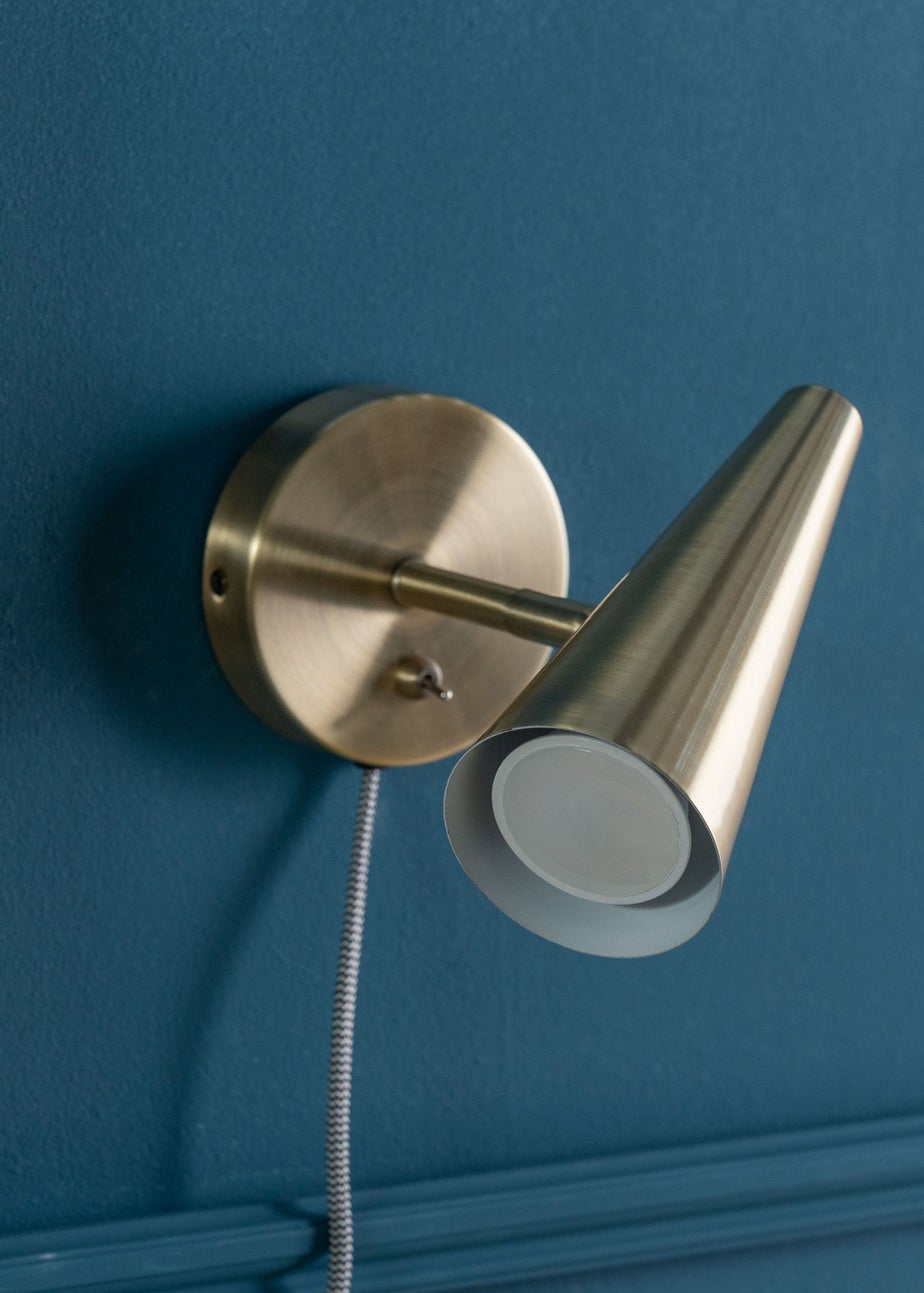 ValueLights Duke Antique Brass Cone Plug In Wall Light (21cm x 10cm x 17cm)