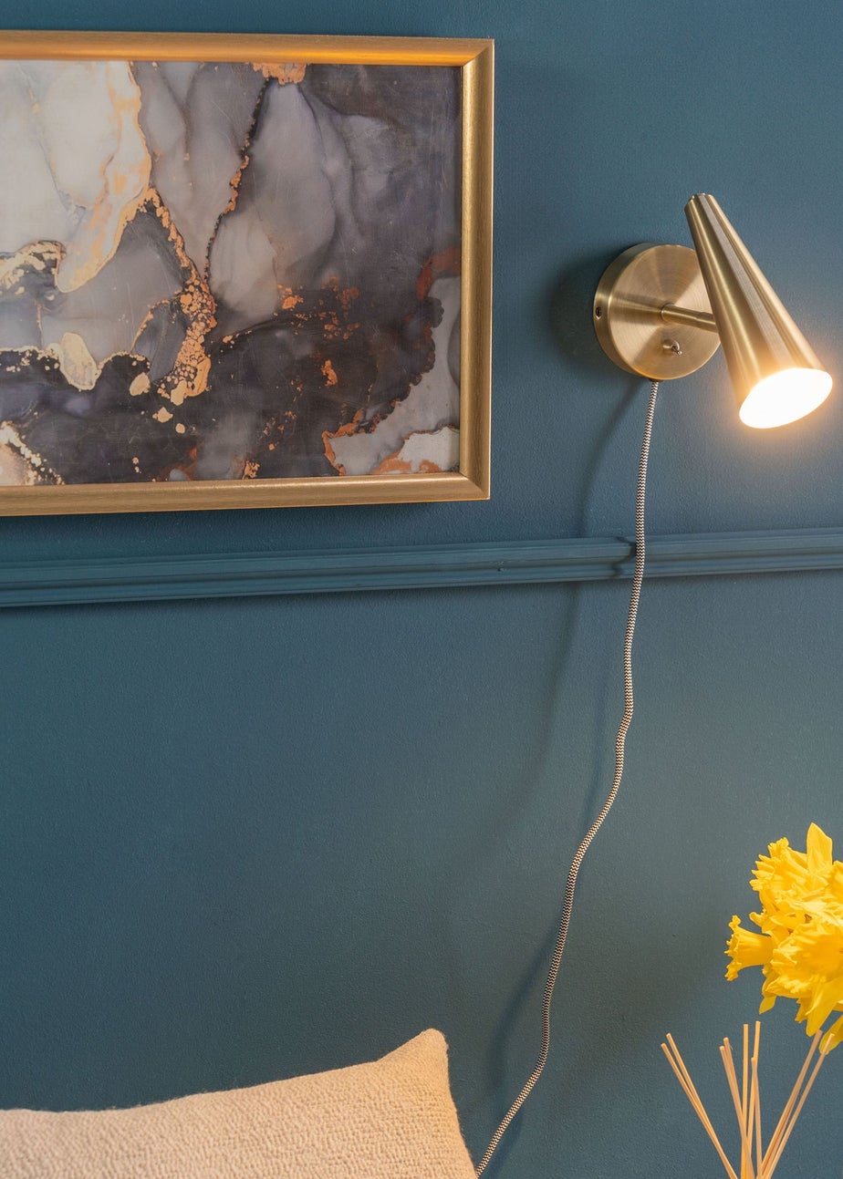 ValueLights Duke Antique Brass Cone Plug In Wall Light (21cm x 10cm x 17cm)