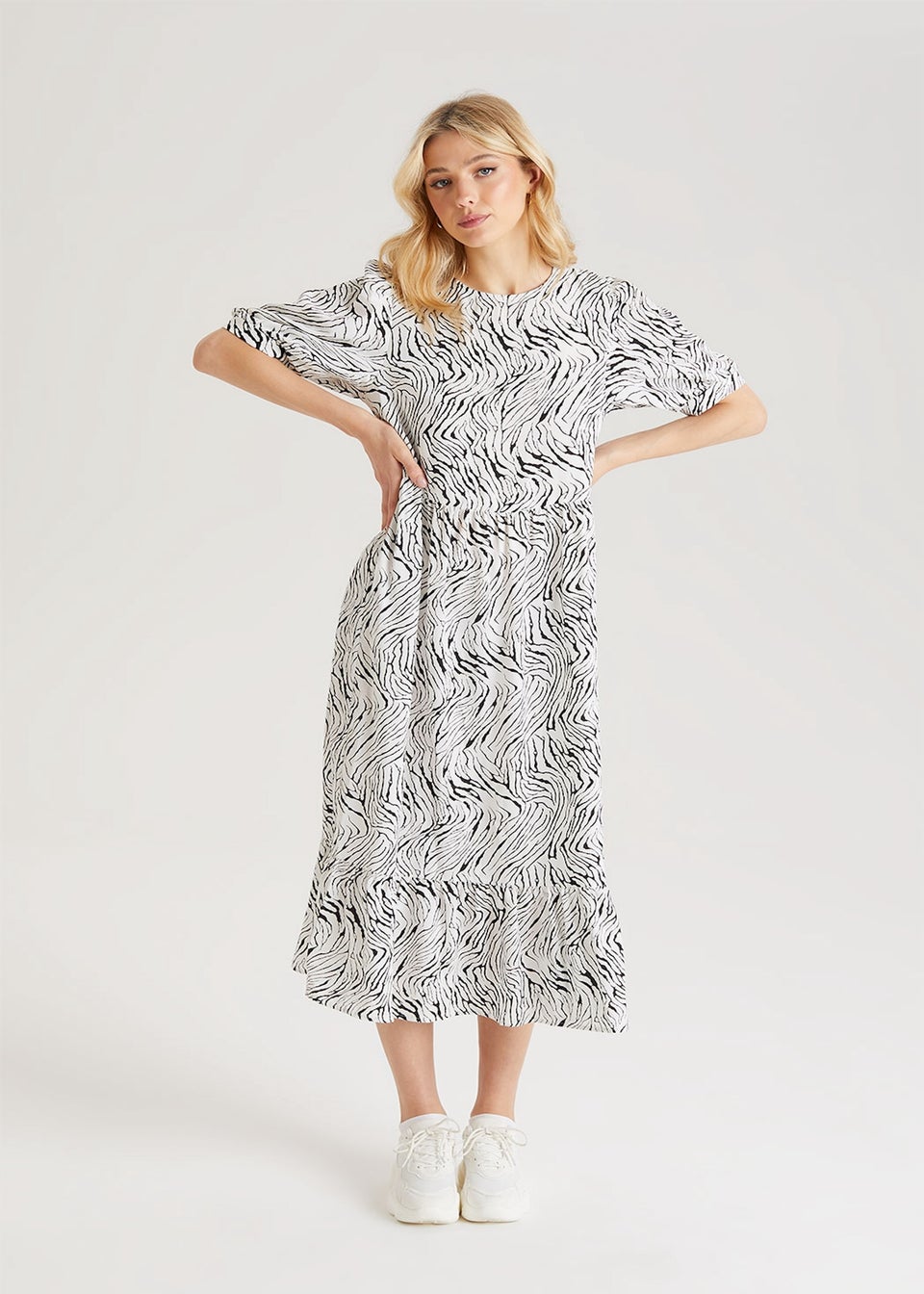 Urban Bliss White Linea Midi Smock Dress