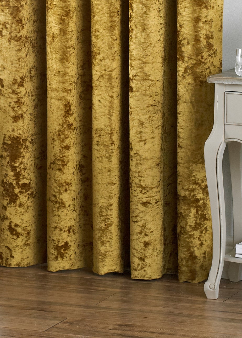 Paoletti Verona Crushed Velvet Eyelet Curtains