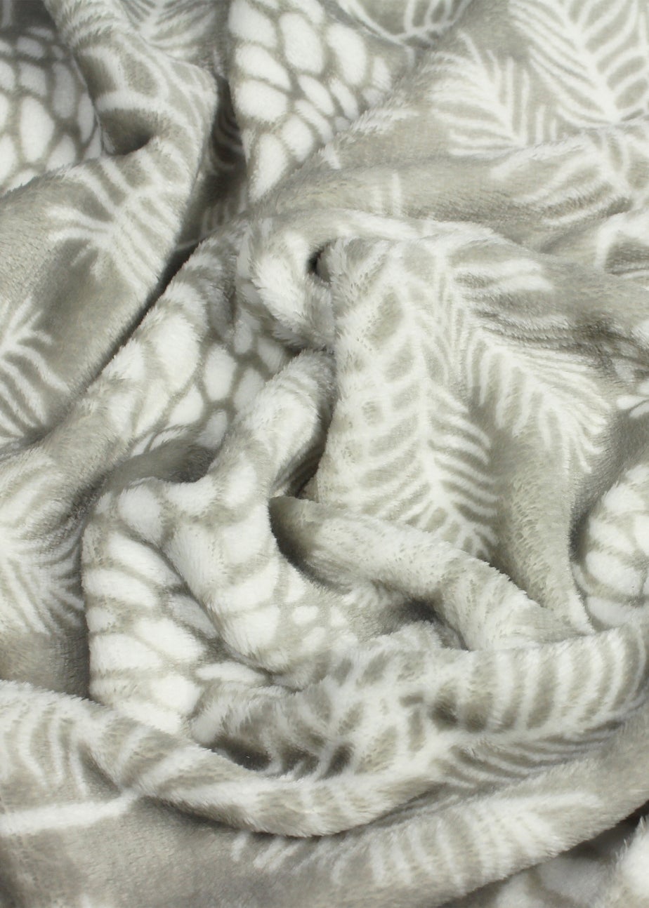 furn. Irwin Woodland Fleece Throw 140 x 180cm Stone