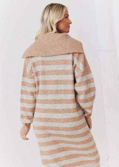 In The Style Stacey Solomon Camel Stripe Half Zip Midaxi Knitted Dress
