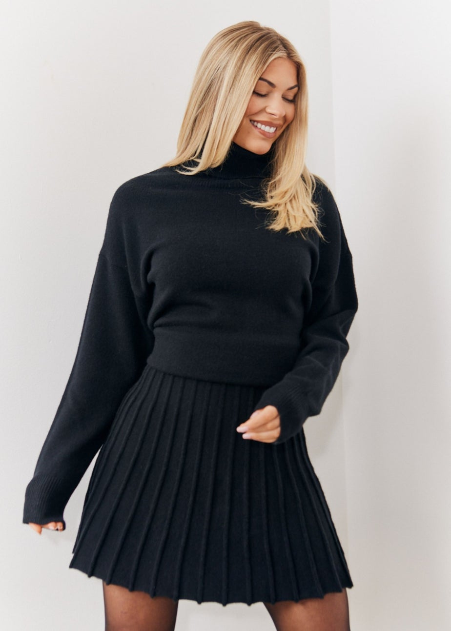 In The Style Black Pleated Knit Skater Dress