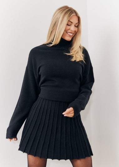 In The Style Black Pleated Knit Skater Dress