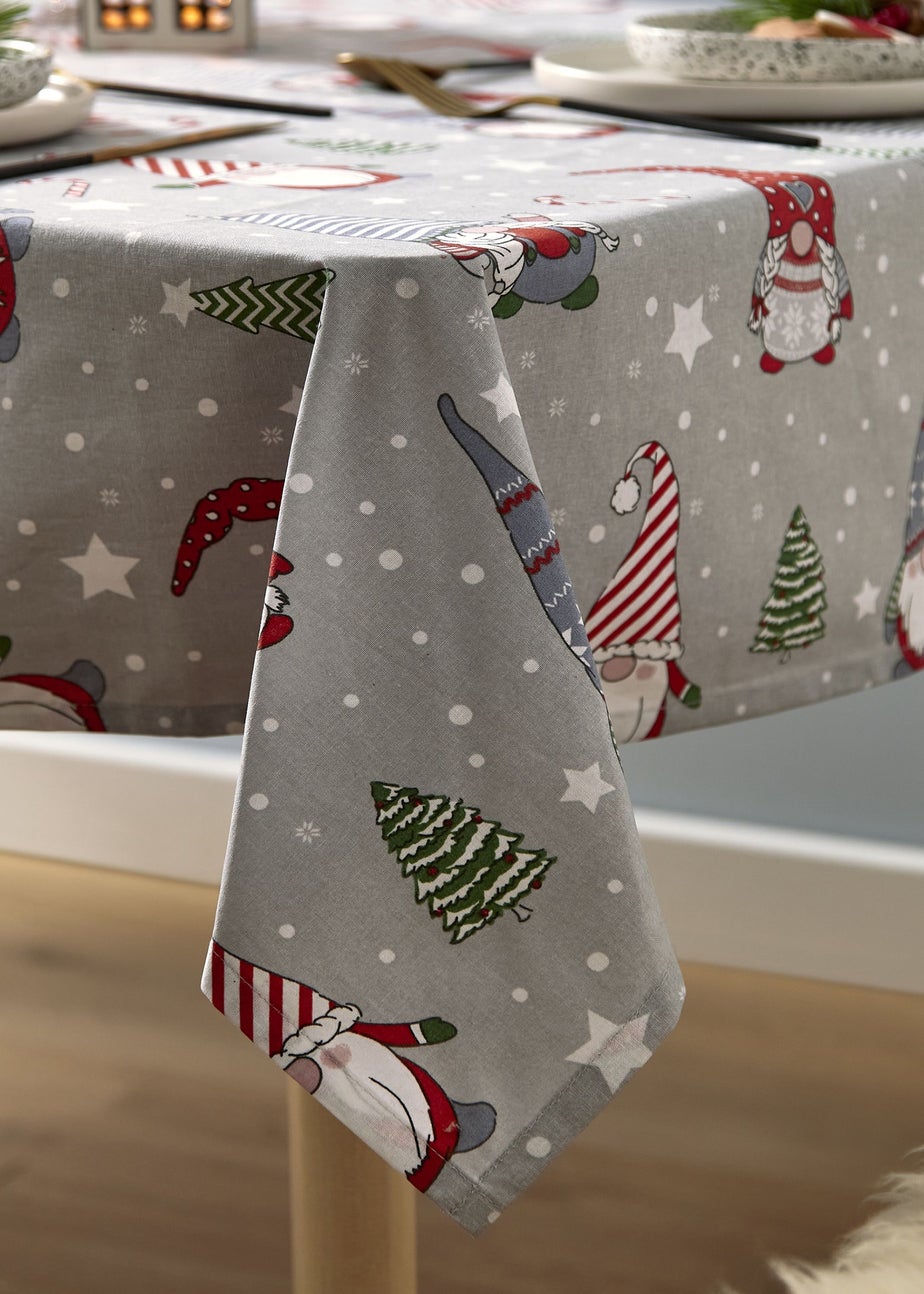 Catherine Lansfield Christmas Gnomes Cotton Dining Table Cloth