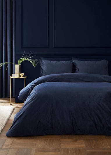 Catherine Lansfield Kingsley Soft Matt Velvet King Duvet Cover Set Navy Blue