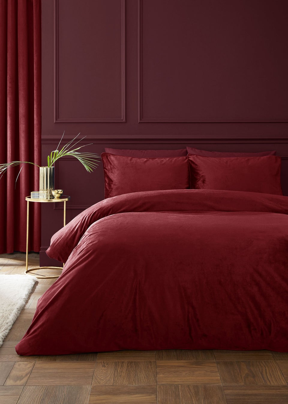 Catherine Lansfield Kingsley Soft Matt Velvet Duvet Cover Set Raspberry