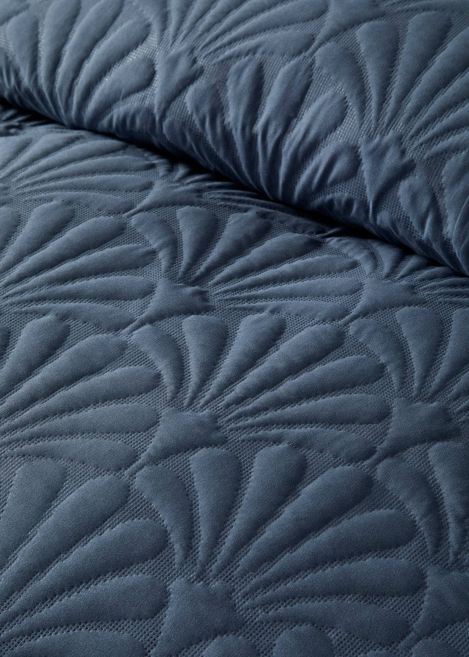 Serene Cavali Dark Blue Pinsonic Duvet Cover Set