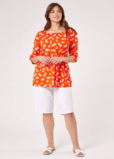 Roman White Curve Knee Length Elastic Waist Shorts