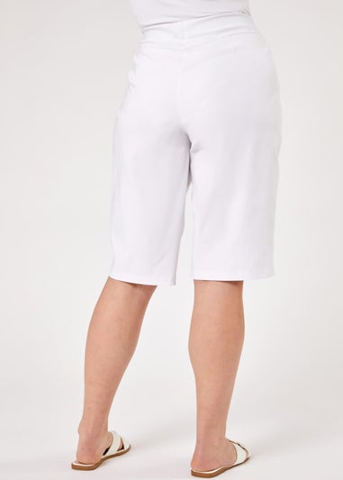 Roman White Curve Knee Length Elastic Waist Shorts