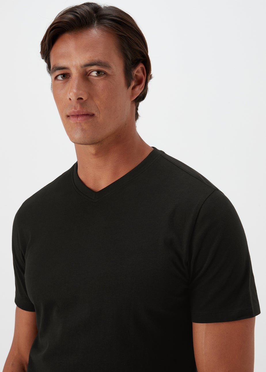 Black Essential V-Neck T-Shirt