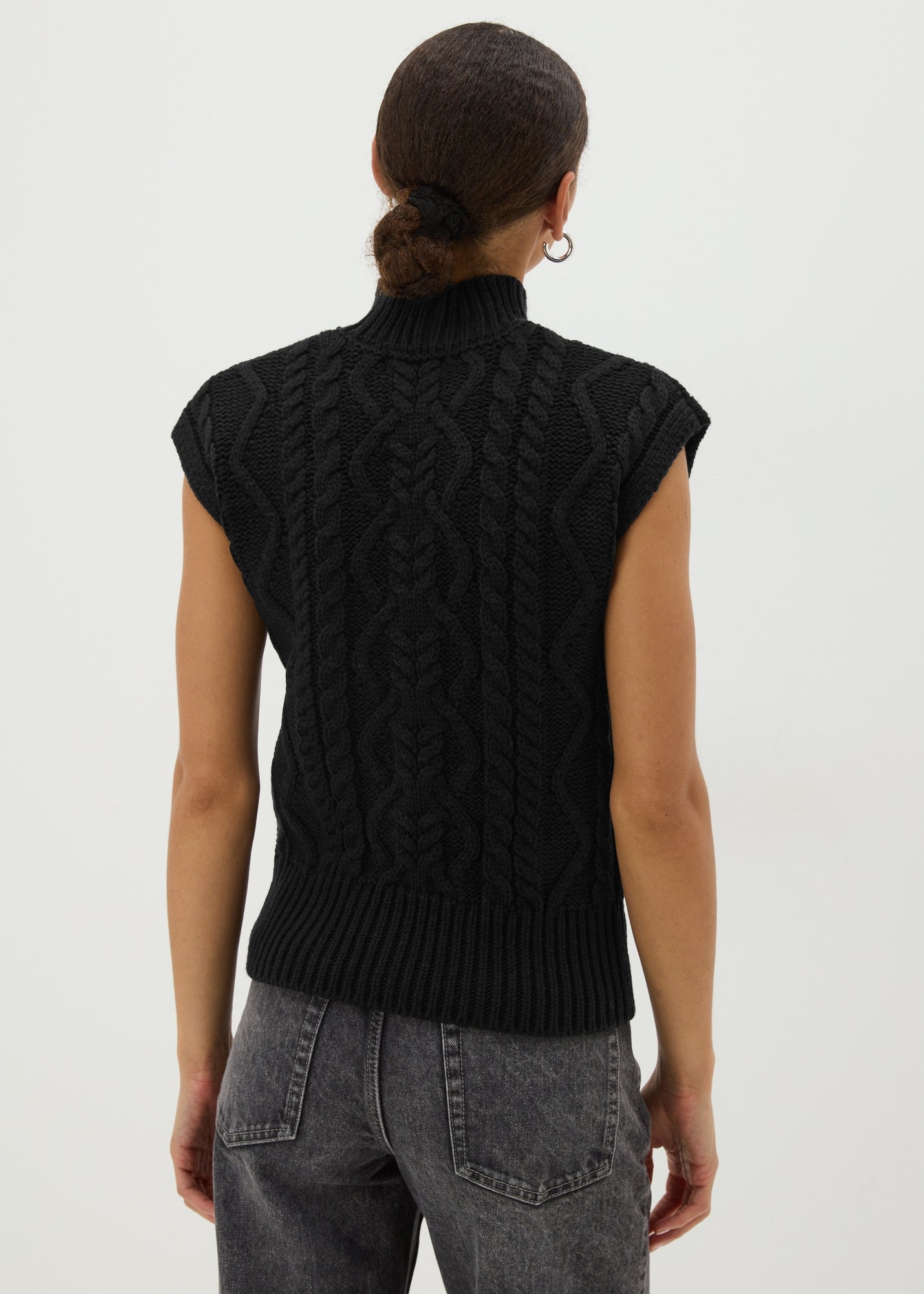 トップス stein OVERLAPED CABLE KNIT VEST Black Black High Neck Cable Knit Vest - Matalan