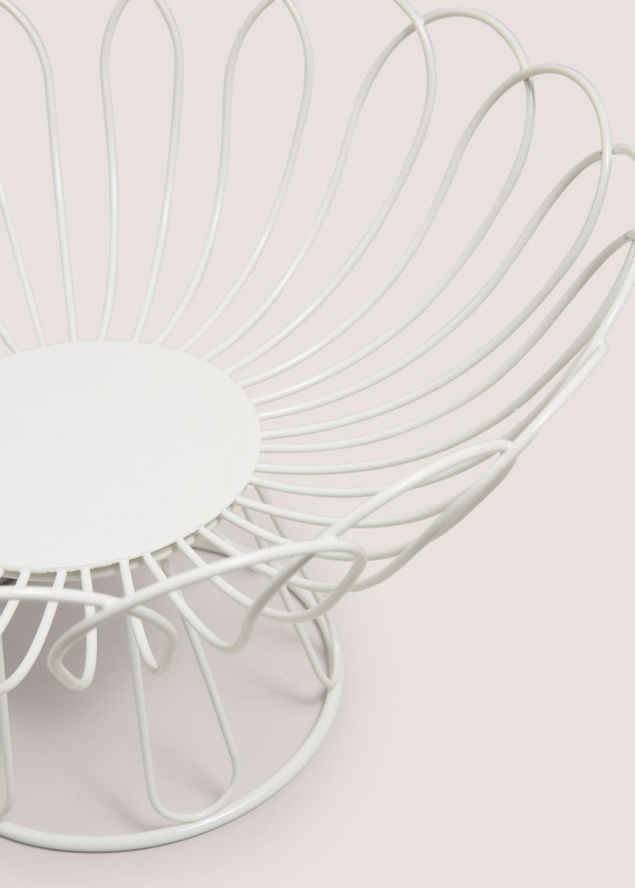 Cream Scalloped Wire Bowl