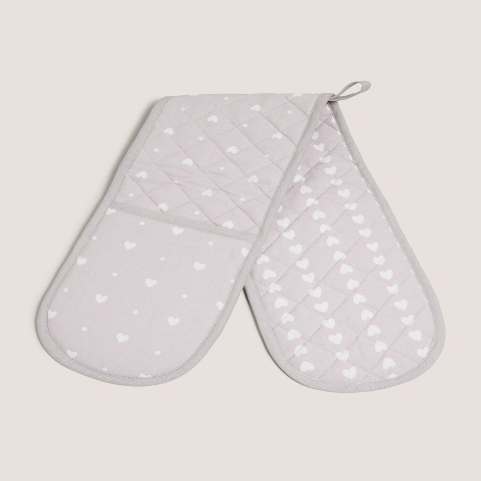Grey Heart Oven Gloves