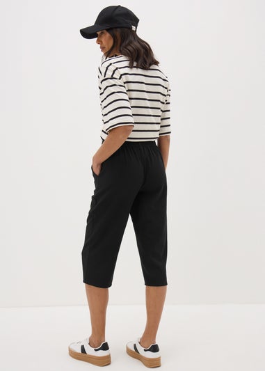 Black Cropped Trousers