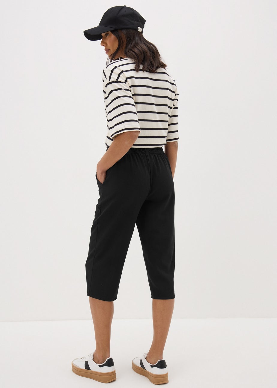 Black Cropped Trousers