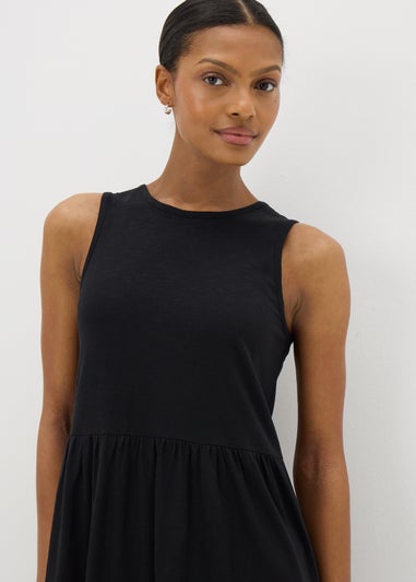 Black Sleeveless Tiered Dress