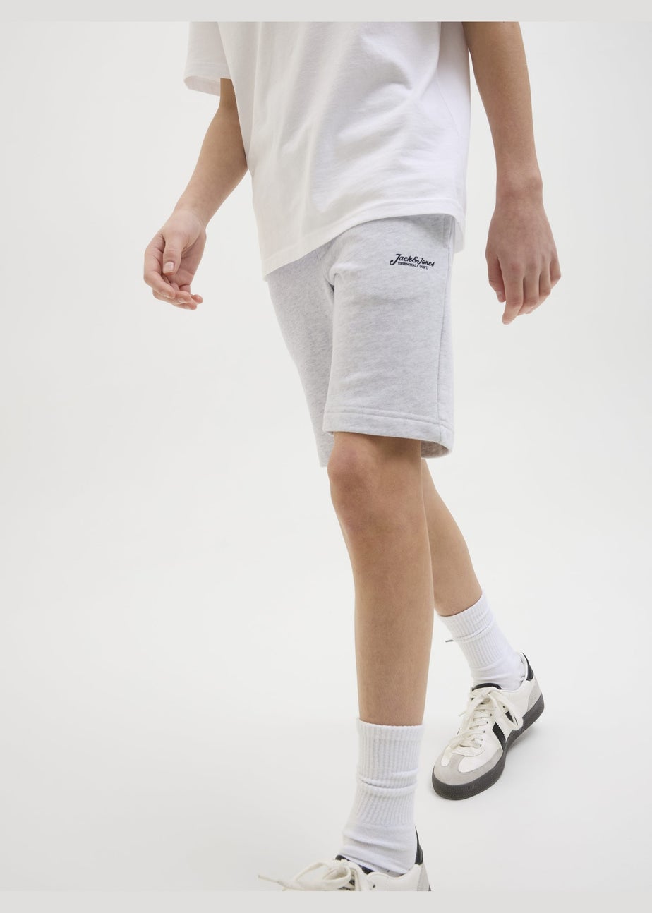 Jack & Jones Boys White Gordonbeau Shorts (8-16yrs)