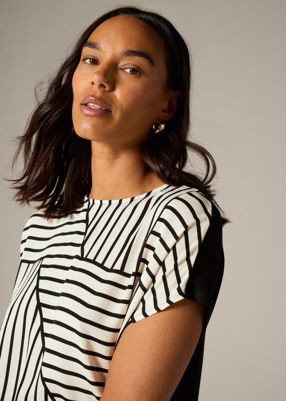 Et Vous Geo Stripe Front Jersey Back T-Shirt