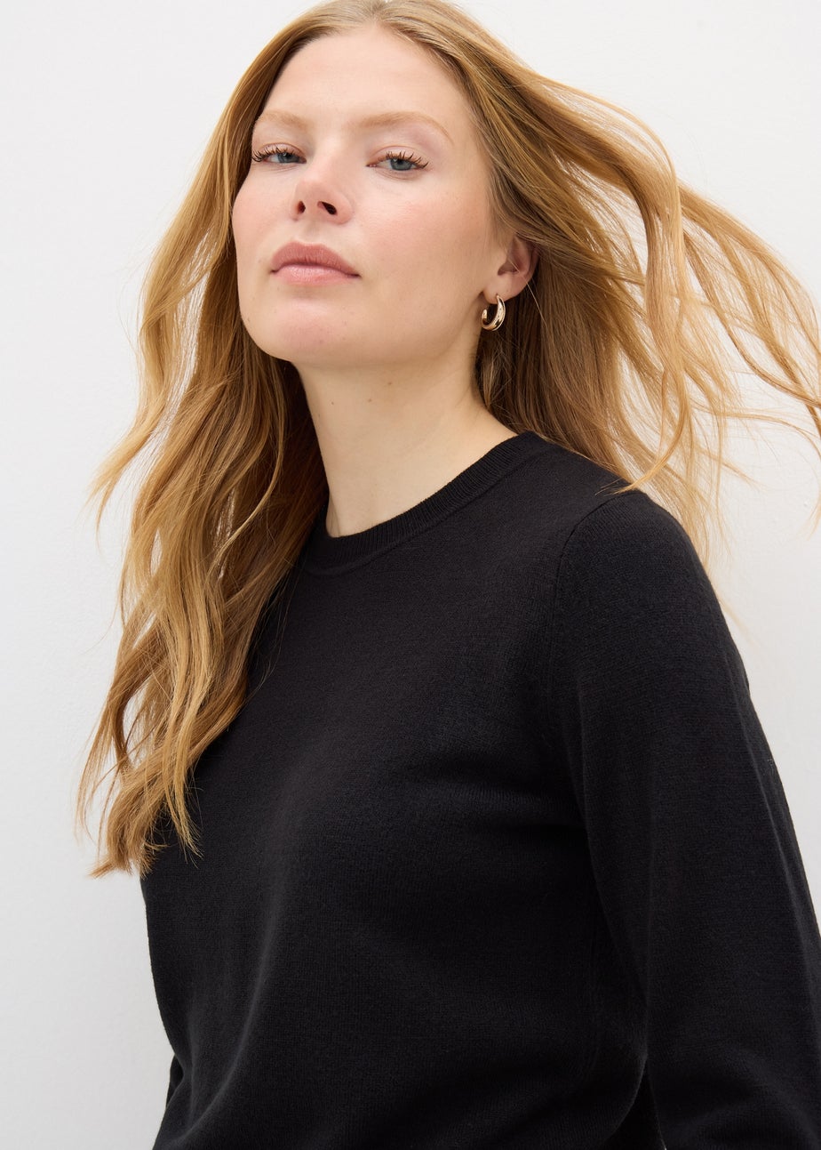 Black Crew Neck Jumper