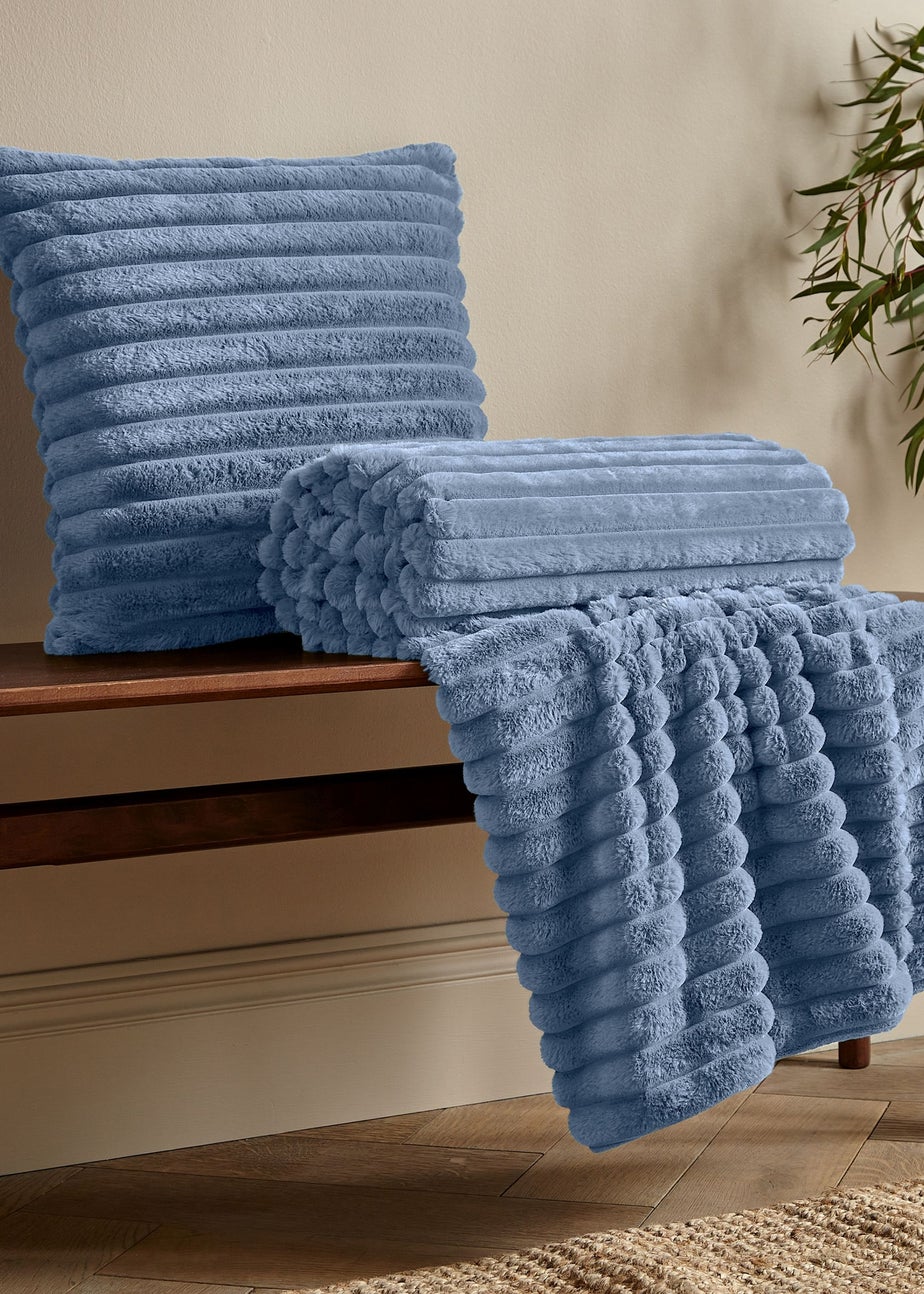 Catherine Lansfield Cosy Ribbed Faux Fur Soft Blanket Throw (130x170 cm)