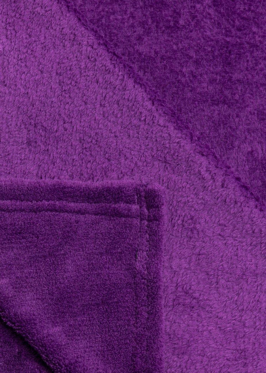 BHS Microfleece Plum Throw (140 x 180cm)