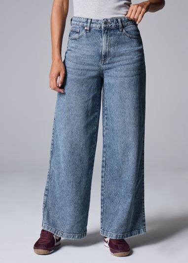 Wide Leg Mid Blue Jeans