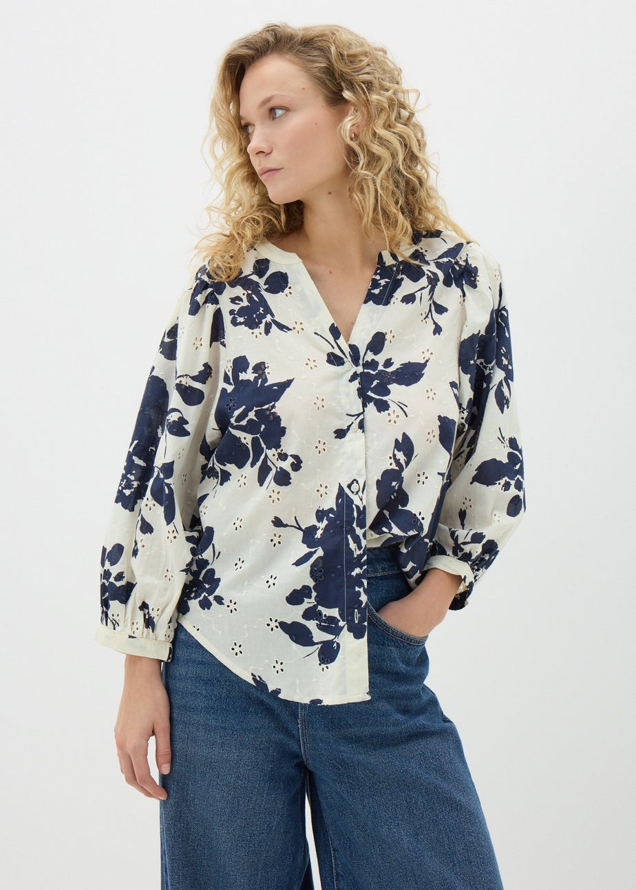 Navy Floral Broderie Anglaise 3/4 Sleeve Blouse