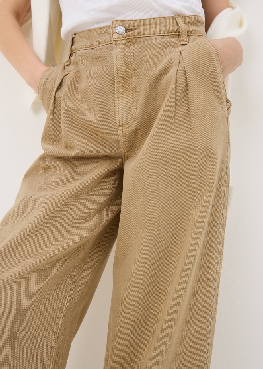Stone Pleat Wide Leg Jeans