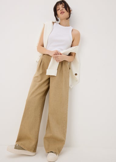 Stone Pleat Wide Leg Jeans