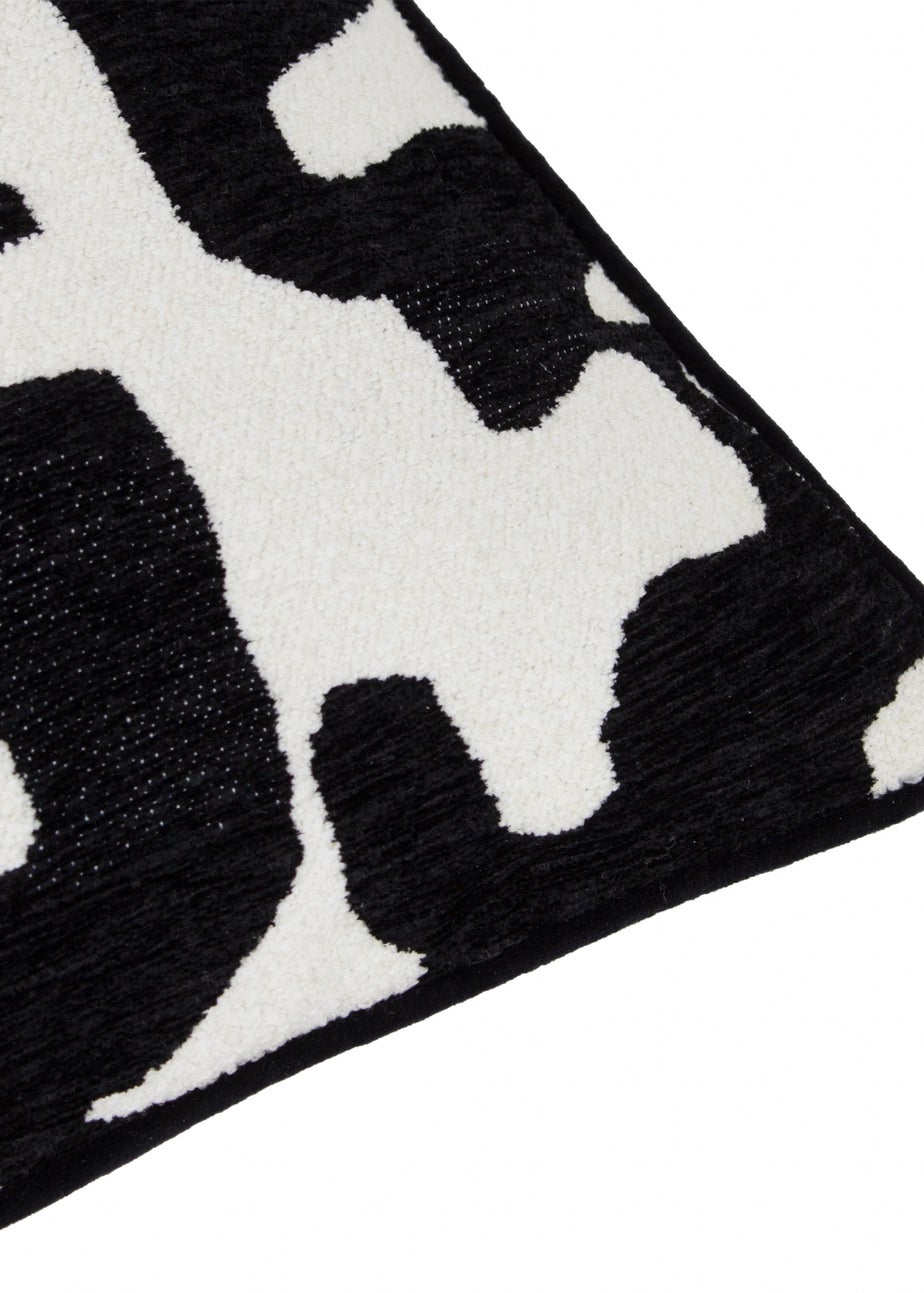 Hoem Caval Boucle Jacquard Filled Cushion (50cm x 50cm)