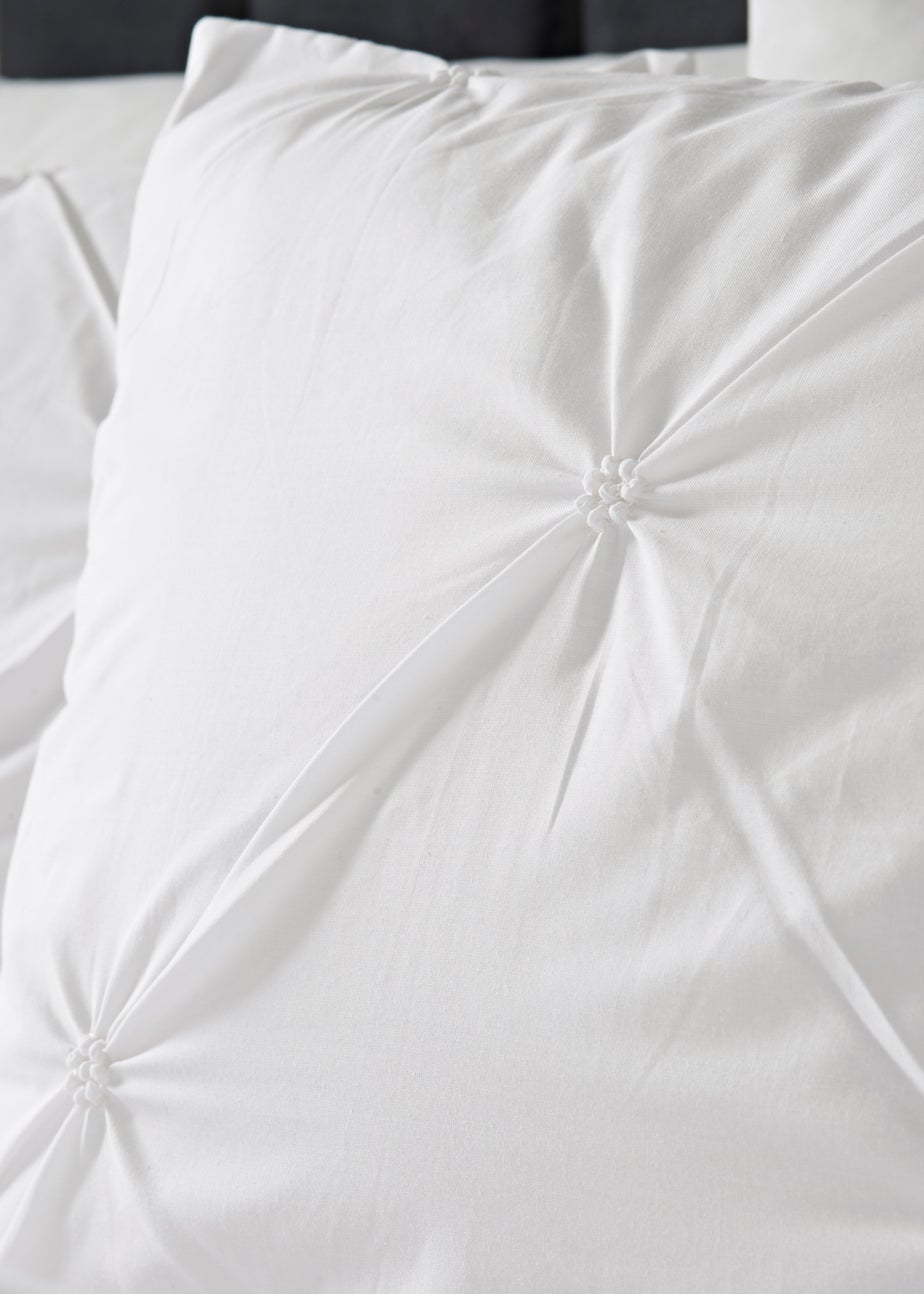 White Pleat Duvet Set