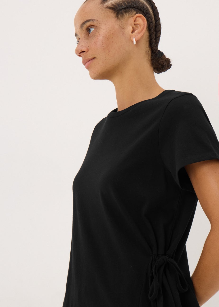 Black Tie Side T-Shirt
