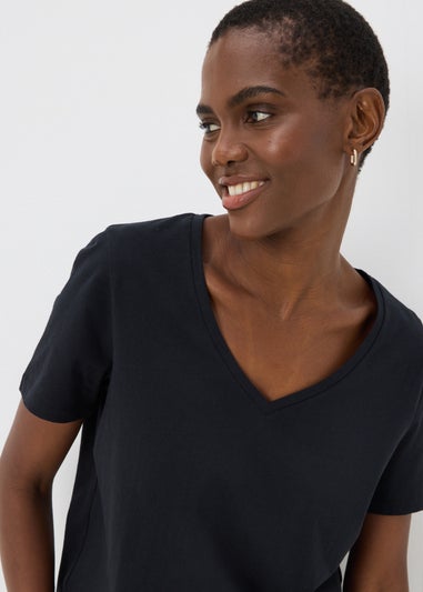 Black V-Neck Regular Fit T-Shirt