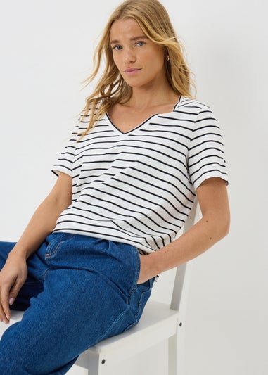 Cream Stripe V-Neck Regular Fit T-Shirt