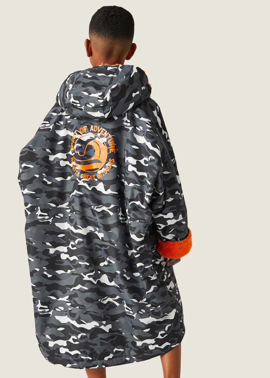 Regatta Black Camo Persimmon Kids' Junior Waterproof Hydrofort Robe (3-13 Years)
