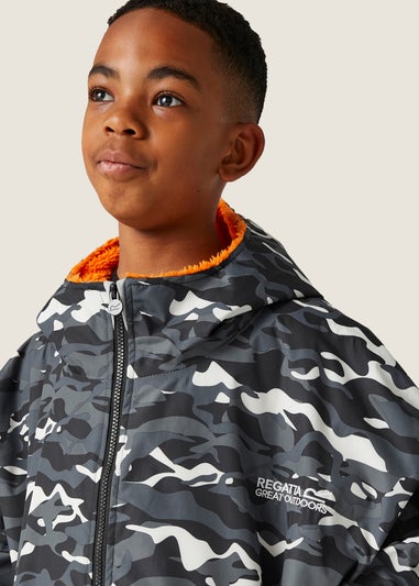 Regatta Black Camo Persimmon Kids' Junior Waterproof Hydrofort Robe (3-13 Years)