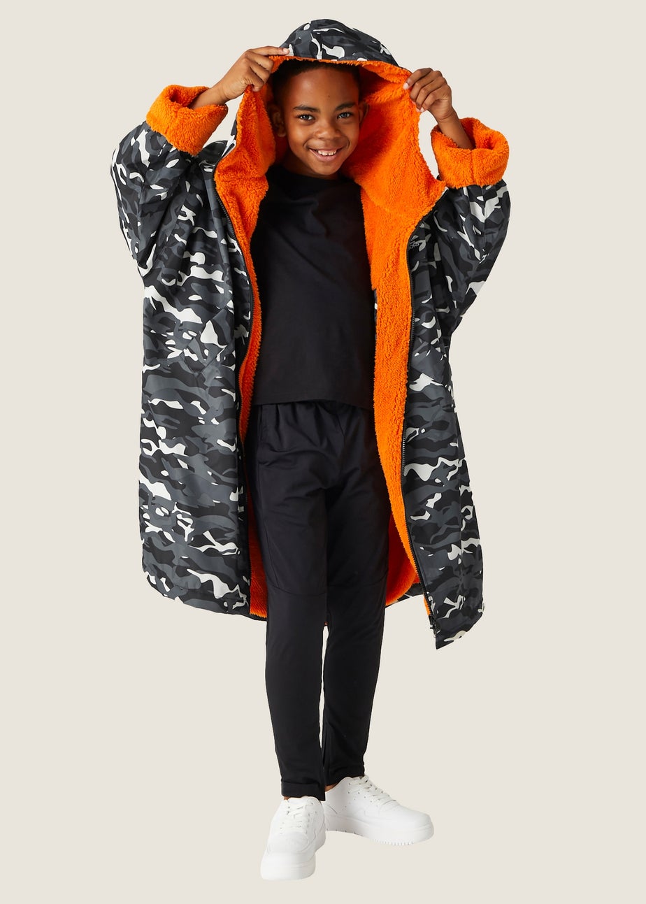 Regatta Black Camo Persimmon Kids' Junior Waterproof Hydrofort Robe (3-13 Years)