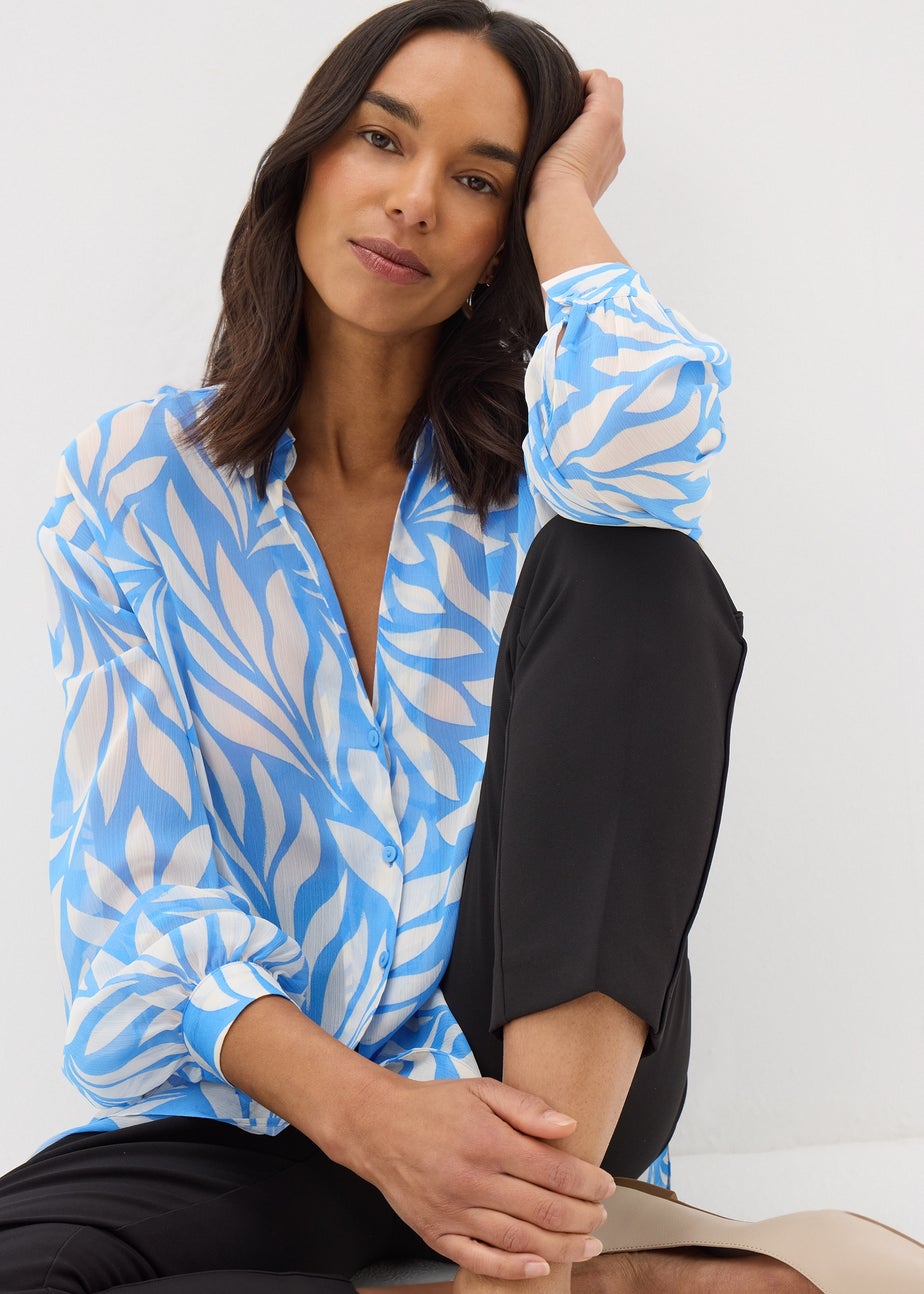 Et Vous Blue Palm V-Neck Blouse